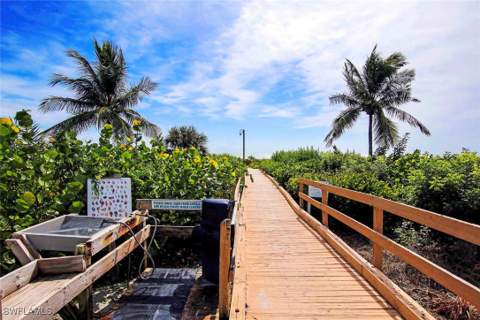 827 E Gulf Dr M4, Sanibel FL - photo 17 of 28