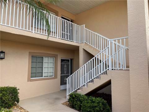9061 Michael Cir 2, Naples FL - photo 8 of 48
