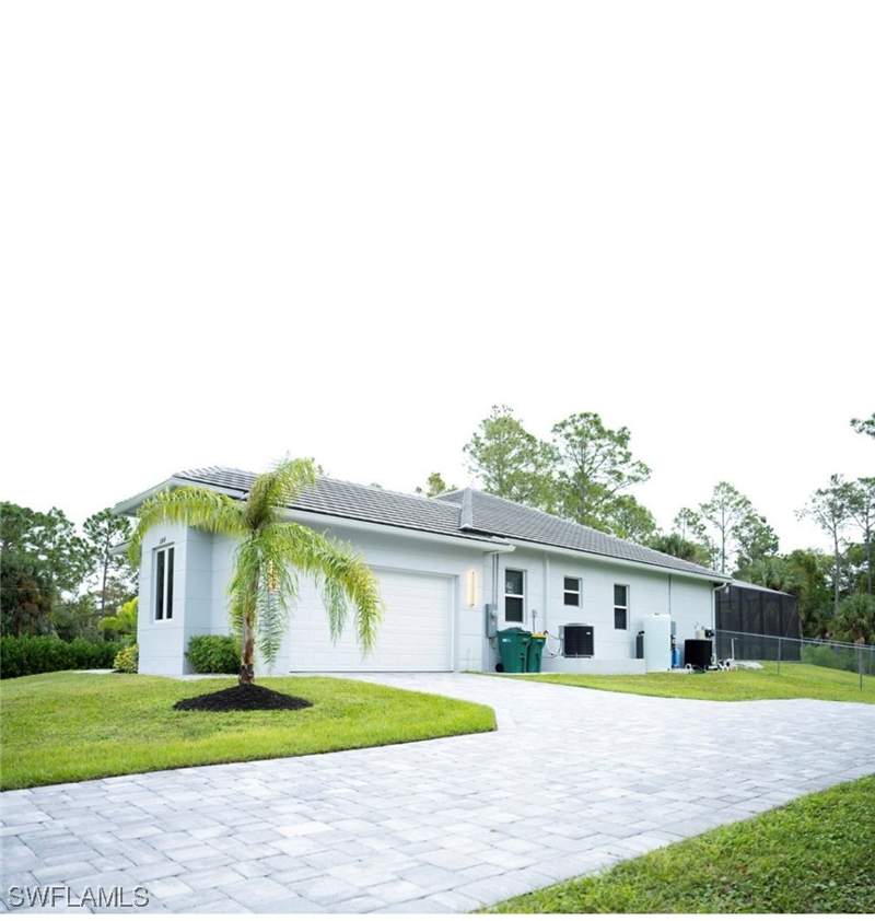 4 bedroom SingleFamilyResidence at 544 31st St SW, Golden Gate Estates, Naples — photo 4