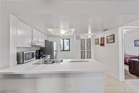 4790 S Cleveland Ave 1505, Fort Myers FL - photo 7 of 20