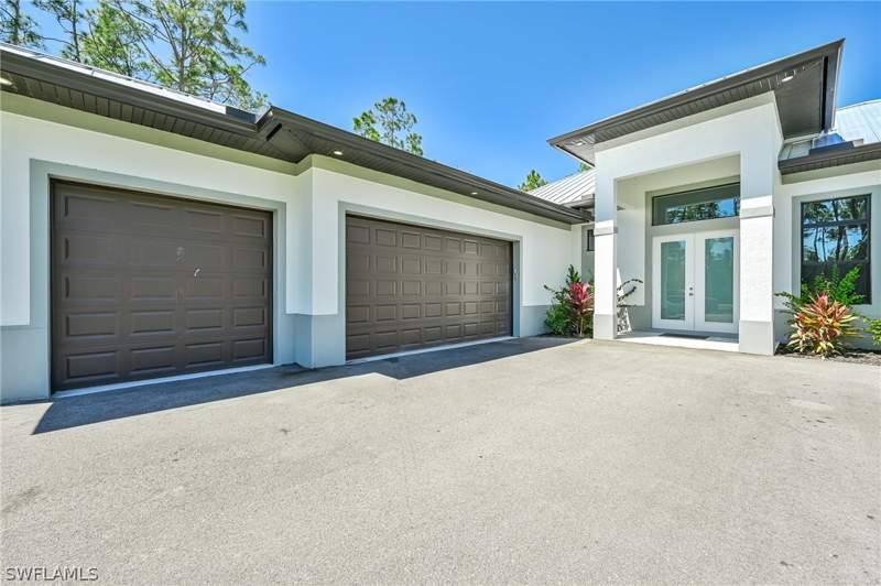 4 bedroom SingleFamilyResidence at 4063 8th Ave NE, Golden Gate Estates, Naples — photo 5