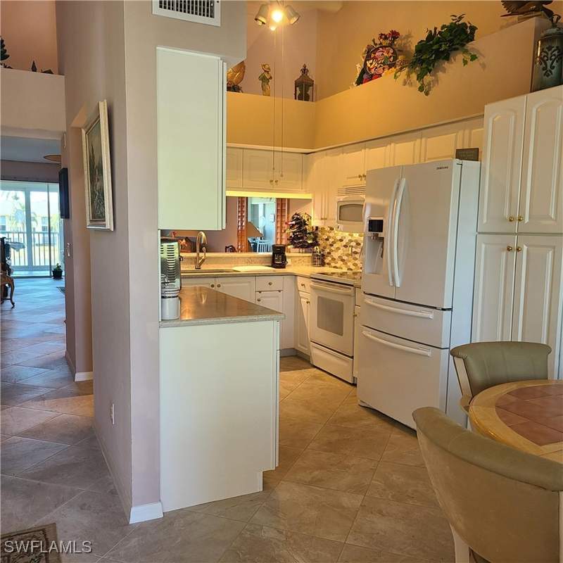 2 bedroom Condominium at 20151 Ian Ct 309, Villages On Lake Augusta, Estero — photo 3