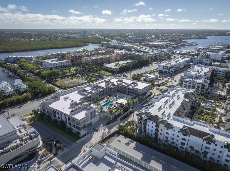 3 bedroom Condominium at 233 12th St S 203, Encore At Naples Square, Naples — photo 2