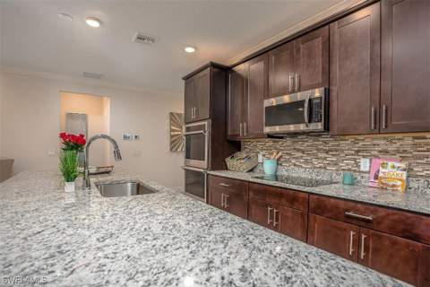 324 NW 1st Pl, Cape Coral FL - photo 20 of 35