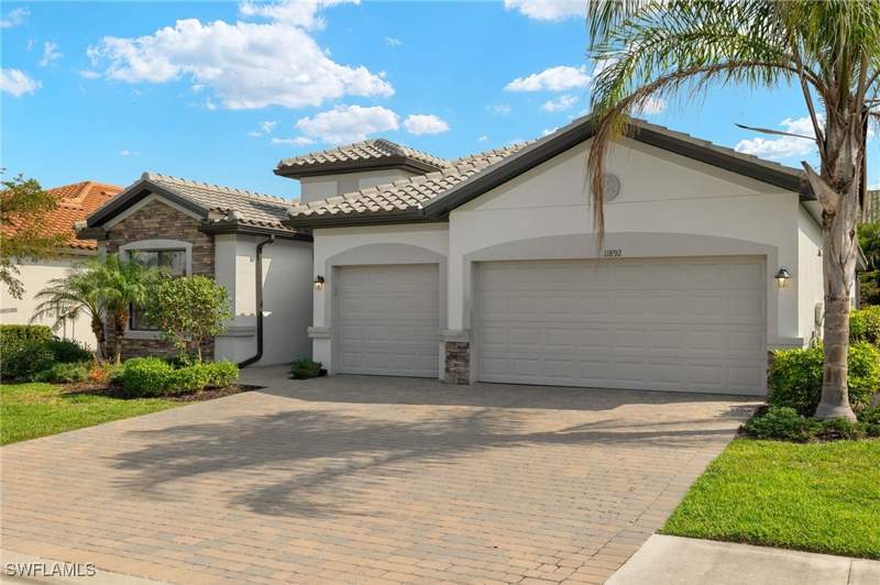 3 bedroom SingleFamilyResidence at 11892 Hickory Estate Cir, Arborwood Preserve, Fort Myers — photo 4