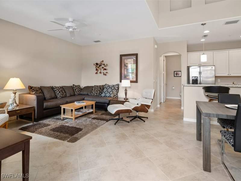 2 bedroom Condominium at 9071 Albion Ln N 5703, Ole, Naples — photo 3