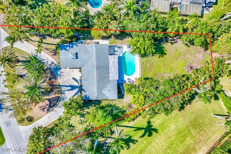 3 bedroom SingleFamilyResidence at 289 Spring Line Dr, Moorings, Naples — photo 2