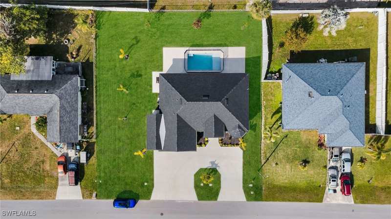 3 bedroom SingleFamilyResidence at 423 NW 6th Ter, Cape Coral, Cape Coral — photo 1