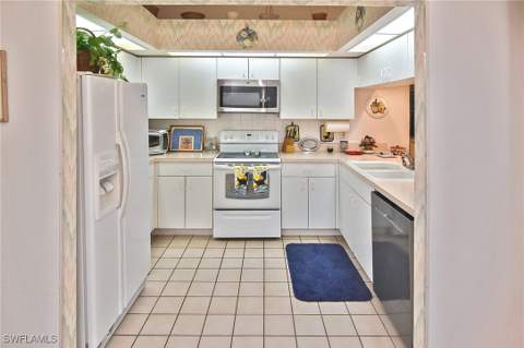 203 McGregor Park Cir, Fort Myers FL - photo 10 of 33