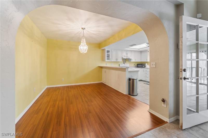 2 bedroom Condominium at 5510 SW 4th Pl 607, Rose Garden Villas Condo, Cape Coral — photo 3