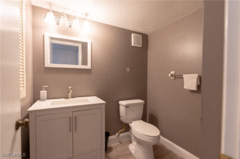 9635 Eaton Gardens Ln 107, Fort Myers FL - photo 21 of 27