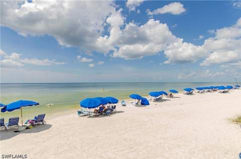 5555 Heron Point Dr 1602, Naples FL - photo 18 of 28