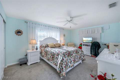 5564 Williamson Way, Fort Myers FL - photo 18 of 45