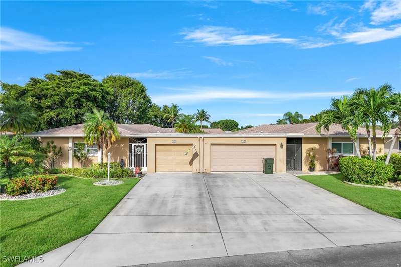 2 bedroom Attached at 5564 Williamson Way, Whiskey Creek Village Green, Fort Myers — photo 2