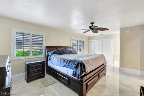 1405 Curlew Ave 3, Naples FL - photo 9 of 24