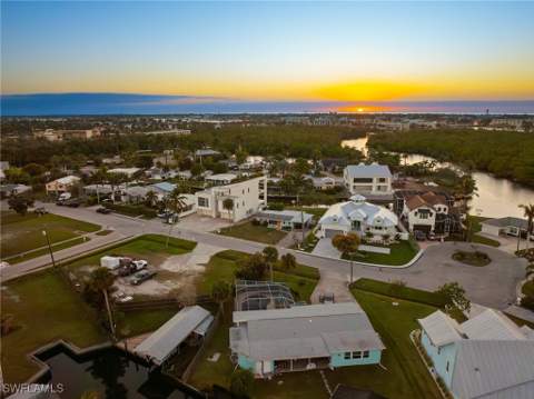 1796 Holiday Ln, Naples FL - photo 19 of 30