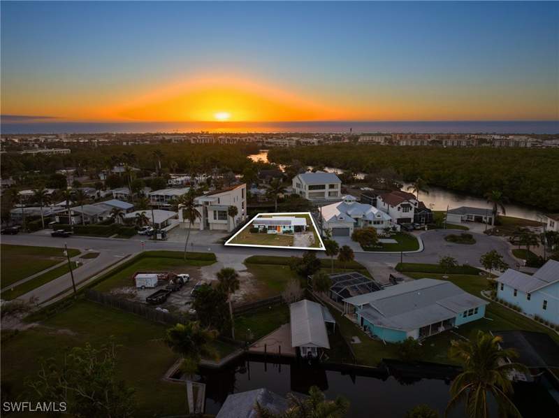 3 bedroom SingleFamilyResidence at 1796 Holiday Ln, Brookside, Naples — photo 4