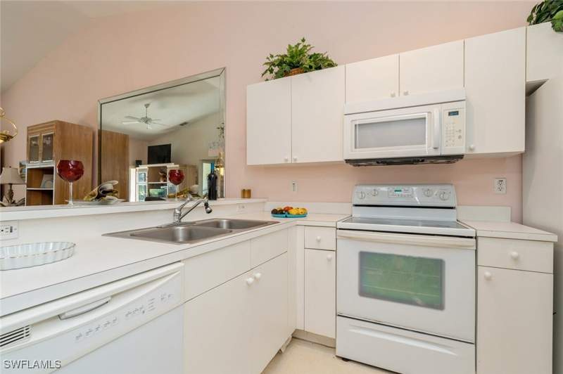 2 bedroom Condominium at 1336 Mainsail Dr 1224, Fairways, Naples — photo 2