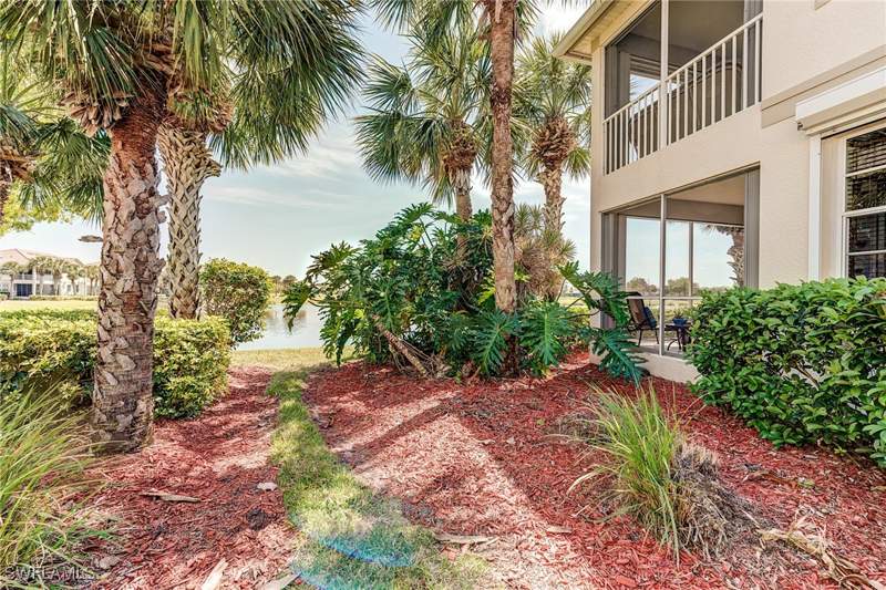 2 bedroom Condominium at 16550 Crownsbury Way 101, Oxford Pointe, Fort Myers — photo 2