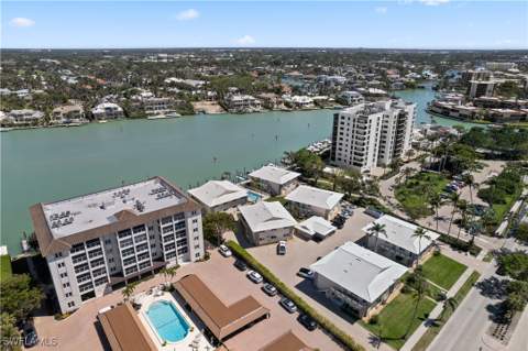 2500 Gulf Shore Blvd N N7, Naples FL - photo 24 of 27