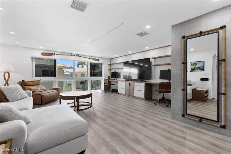 2 bedroom Condominium at 2500 Gulf Shore Blvd N N7, Yacht Harbor Manor, Naples — photo 3