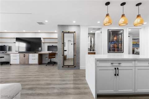 2500 Gulf Shore Blvd N N7, Naples FL - photo 7 of 27