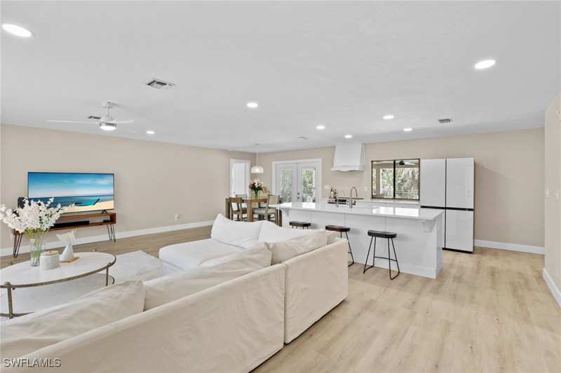 4 bedroom SingleFamilyResidence at 3221 68th St SW, Golden Gate Estates, Naples — photo 1