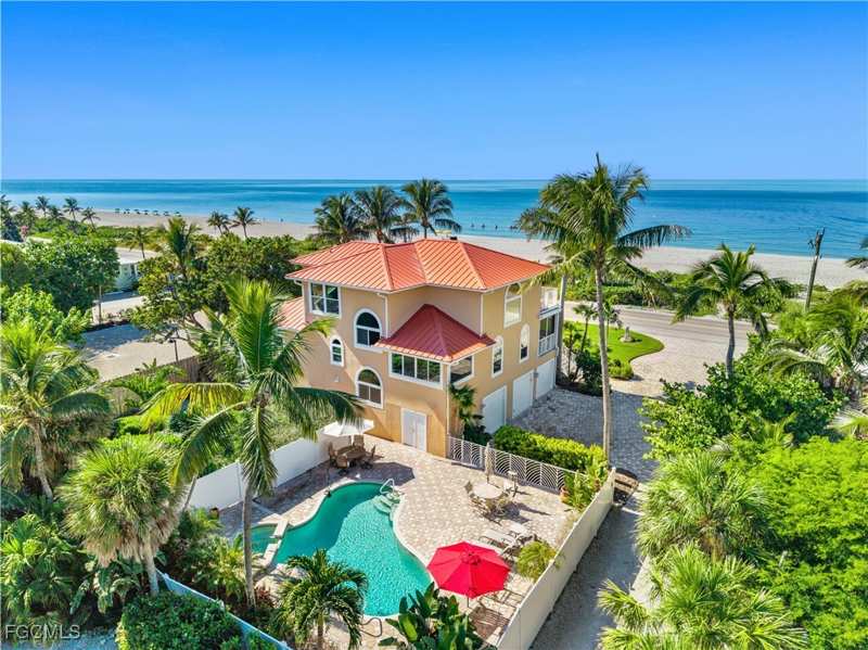 4 bedroom SingleFamilyResidence at 15899 Captiva Dr, Dickeys John R Subd, Captiva — photo 1