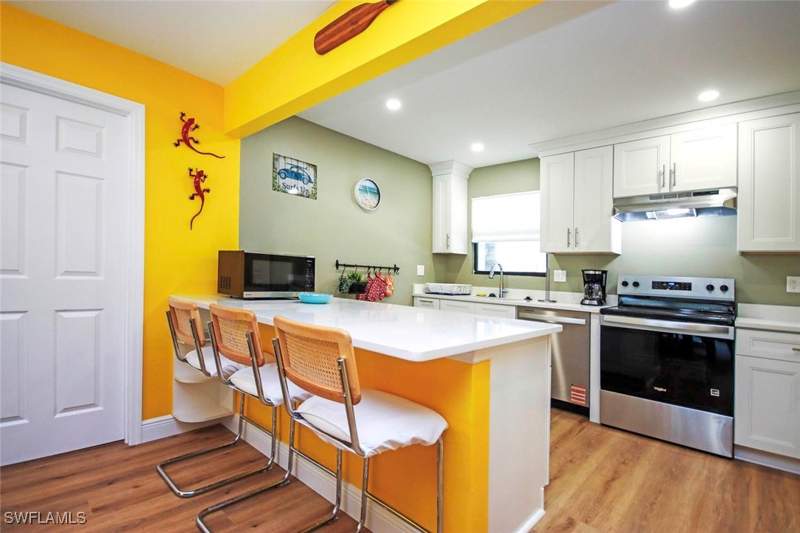 2 bedroom Condominium at 5117 Sea Bell Rd B101, Blind Pass Condo, Sanibel — photo 3