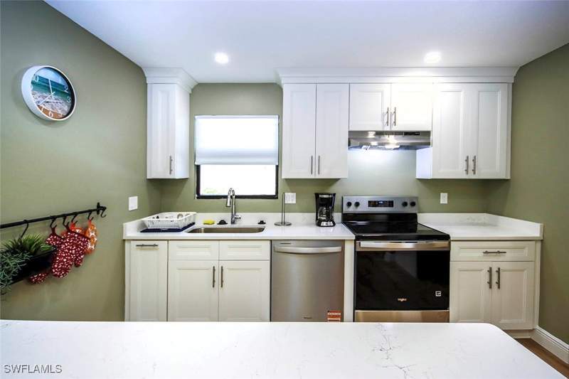 2 bedroom Condominium at 5117 Sea Bell Rd B101, Blind Pass Condo, Sanibel — photo 4