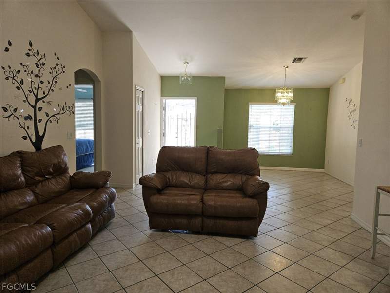 3 bedroom SingleFamilyResidence at 3790 Tangelo Dr, Pine Island Tropical Homesites, St James City — photo 5
