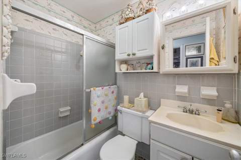 1550 Gulf Shore Blvd N W2, Naples FL - photo 17 of 18