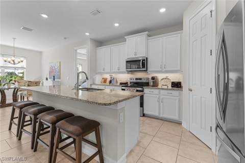 288 Spring Hill Lake Loop, Cape Coral FL - photo 12 of 30