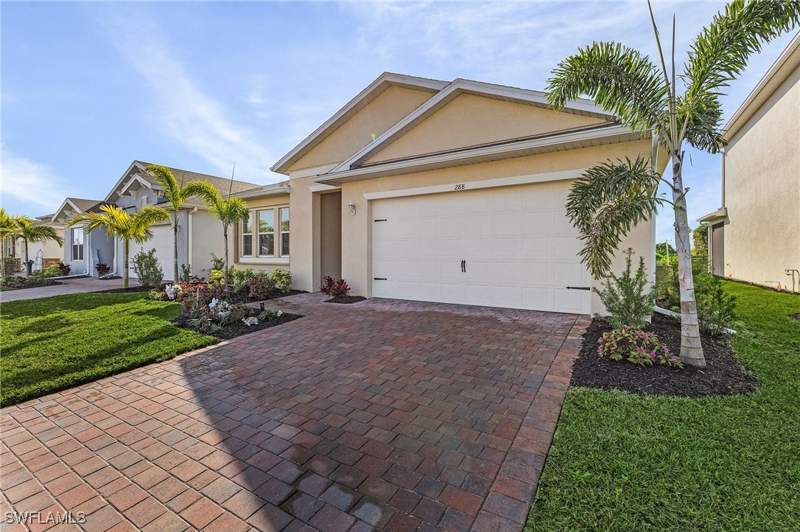 3 bedroom SingleFamilyResidence at 288 Spring Hill Lake Loop, Stonewater, Cape Coral — photo 2