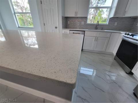 2815 Van Buren Pkwy, Cape Coral FL - photo 12 of 28