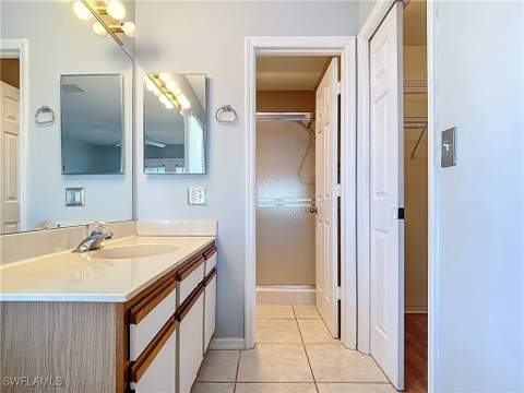 1025 Mainsail Dr 215, Naples FL - photo 21 of 40