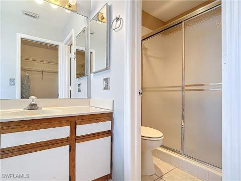 1025 Mainsail Dr 215, Naples FL - photo 23 of 40