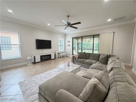 3195 Pacific Dr, Naples FL - photo 9 of 24