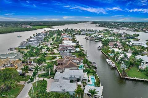 2290 Tarpon Rd, Naples FL - photo 9 of 50