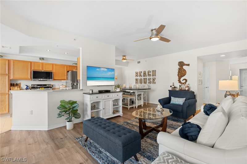 3 bedroom Attached at 11611 Navarro Way 2006, Sabal Pointe, Fort Myers — photo 1