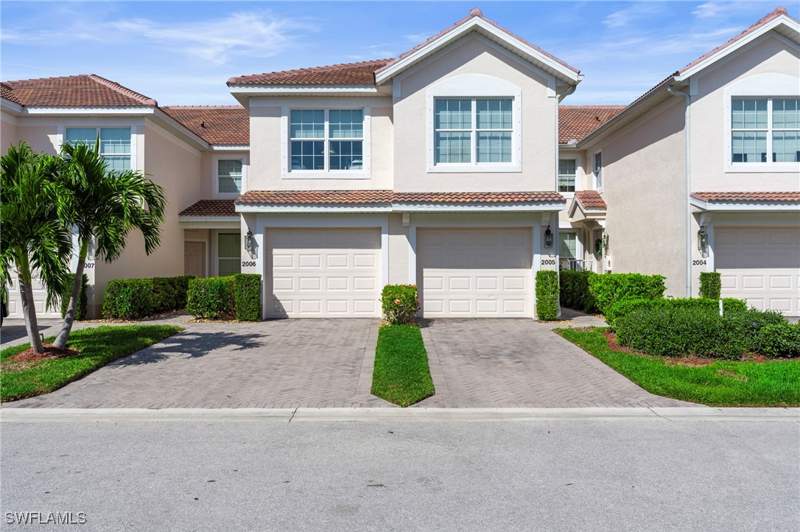 3 bedroom Attached at 11611 Navarro Way 2006, Sabal Pointe, Fort Myers — photo 2