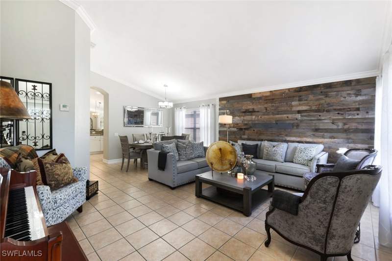 4 bedroom SingleFamilyResidence at 8937 Fawn Ridge Dr, Danforth Lakes, Fort Myers — photo 4