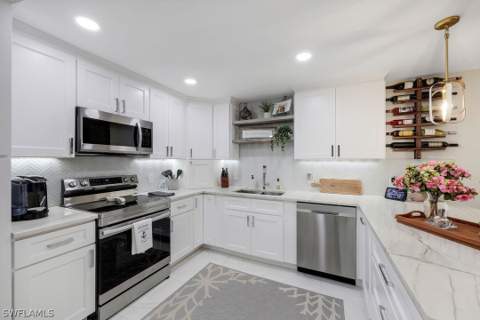 3333 Gulf Shore Blvd N 103, Naples FL - photo 16 of 26