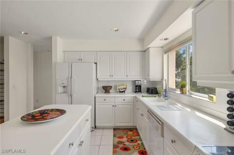 14811 Laguna Dr 101, Fort Myers FL - photo 12 of 37