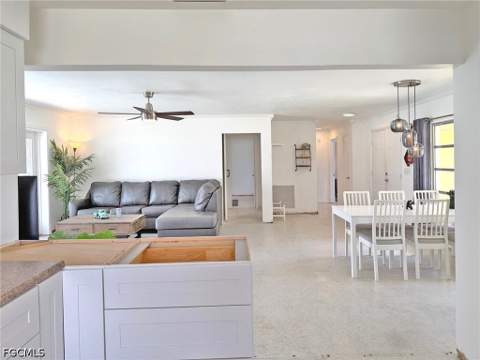 5201 Pocatella Ct, Cape Coral FL - photo 10 of 36