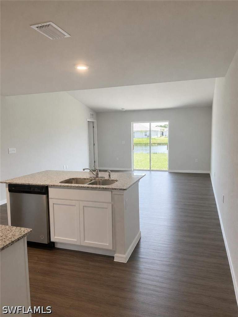 2 bedroom Attached at 9084 Aegean Cir, Vistanna Villas, Lehigh Acres — photo 5