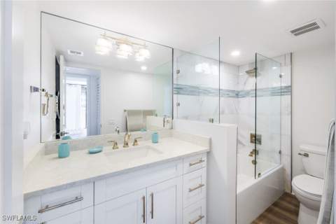 4005 Gulf Shore Blvd N 404, Naples FL - photo 17 of 31