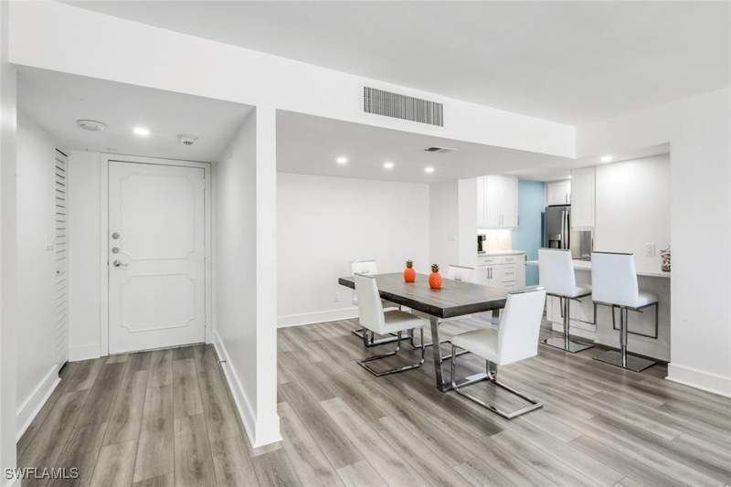 2 bedroom Condominium at 4005 Gulf Shore Blvd N 404, Gulfside, Naples — photo 5