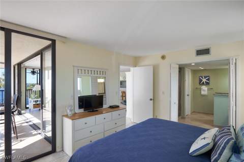 17080 Harbour Point DR 211, Fort Myers FL - photo 12 of 22