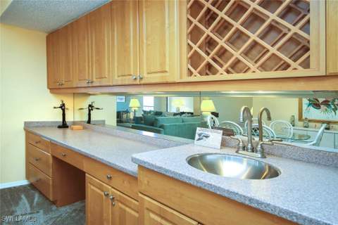 2445 W Gulf Dr 43E, Sanibel FL - photo 15 of 33